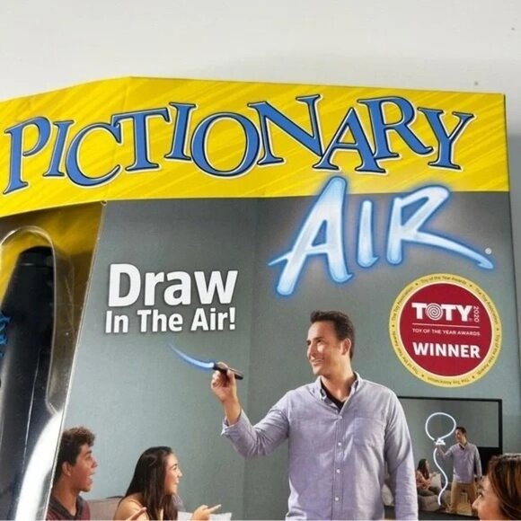 New Pictionary Draw Air Family and Friends Game - Picture 7 of 8